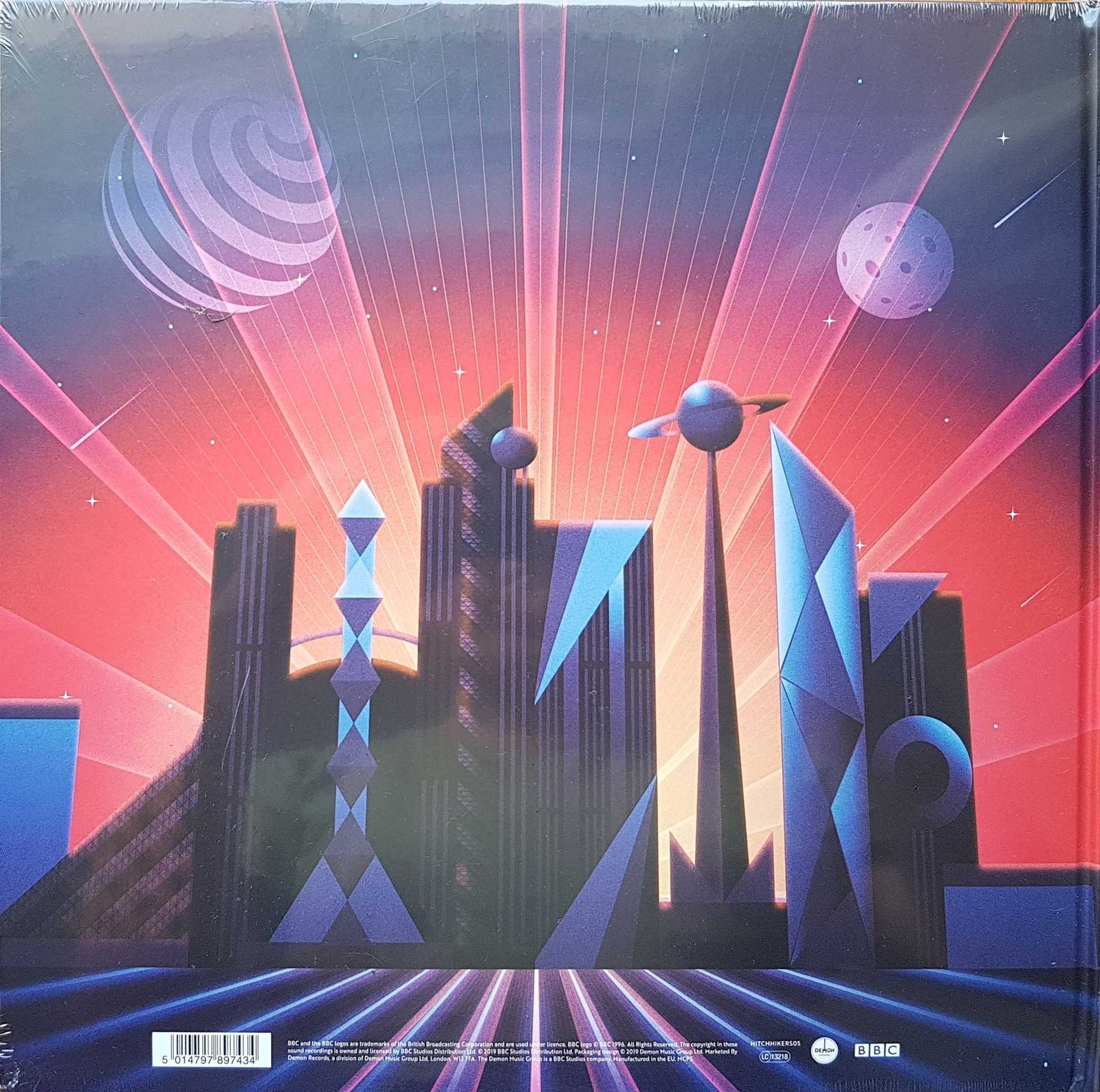 HITCHHIKERS05 The hitchhiker's guide to the galaxy - Quintessential phrase Douglas Adams from the BBC records and Tapes library Back cover of HITCHHIKERS05